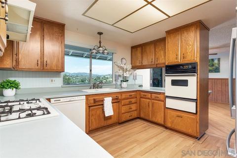1172 Phillips St, Vista, CA 92083 photo 10