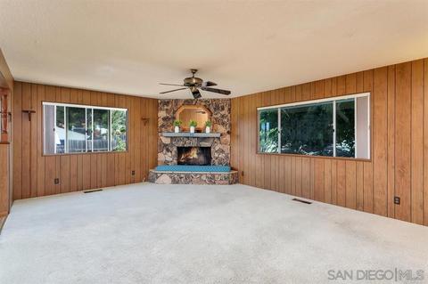 1172 Phillips St, Vista, CA 92083 photo 4