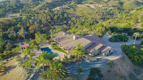 16866 Rio Maria Rd, Lakeside, CA 92040 photo 2