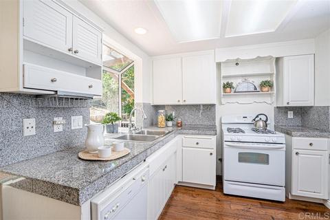 4010 James Dr, Carlsbad, CA 92008 photo 6