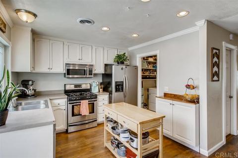9405 Carlton Oaks Dr #B, Santee, CA 92071 photo 8