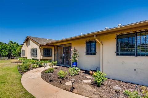 4978 New Ranch Rd, El Cajon, CA 92020 photo 2