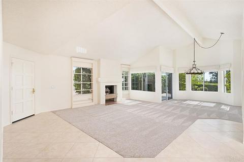 4560 Cordoba Way, Oceanside, CA 92056 photo 4