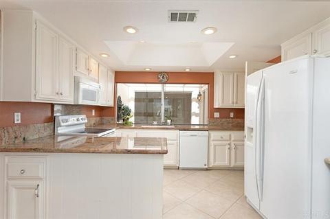4560 Cordoba Way, Oceanside, CA 92056 photo 6