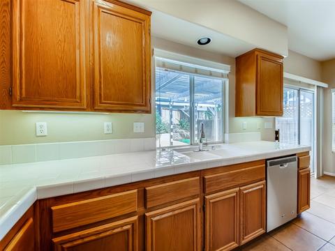 626 Sonoma St, San Marcos, CA 92078 photo 2