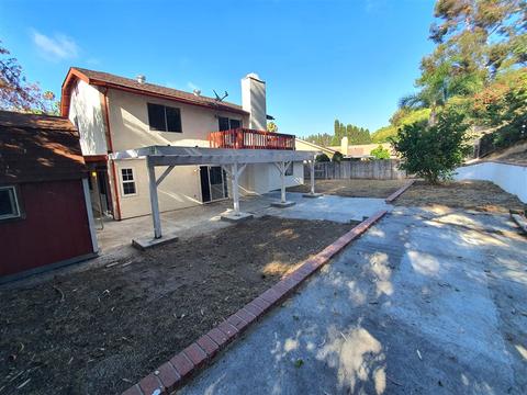 3891 Cameo Dr, Oceanside, CA 92056 photo 3