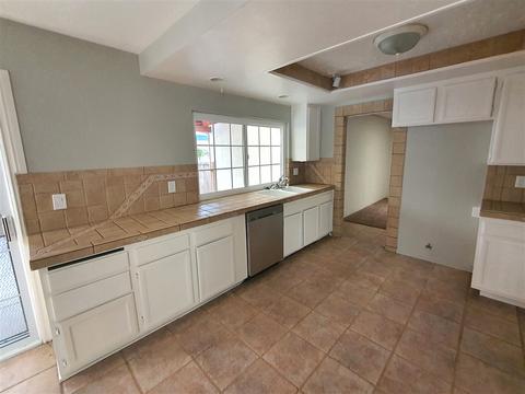 3891 Cameo Dr, Oceanside, CA 92056 photo 7