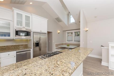 271 D Ave, Coronado, CA 92118 photo 8