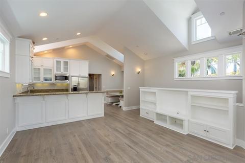 271 D Ave, Coronado, CA 92118 photo 9