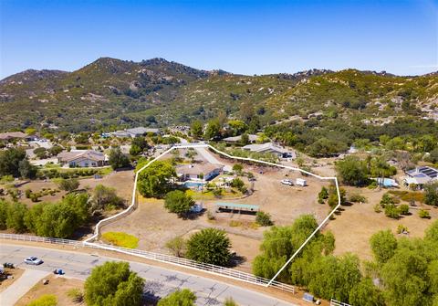 2833 Shadow Oak Ct, Ramona, CA 92065 photo 4