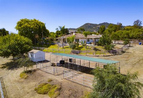 2833 Shadow Oak Ct, Ramona, CA 92065 photo 2