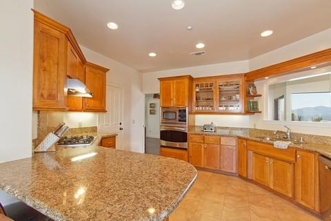 2034 Santa Margarita Dr, Fallbrook, CA 92028 photo 13