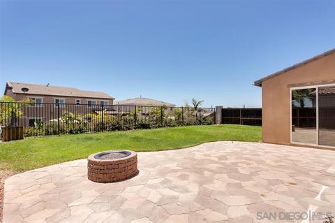 1177 Breakaway Dr, Oceanside, CA 92057 photo 2