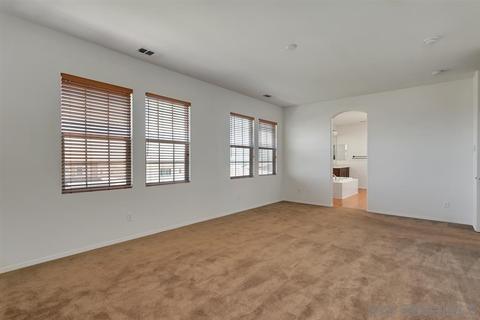 1177 Breakaway Dr, Oceanside, CA 92057 photo 5
