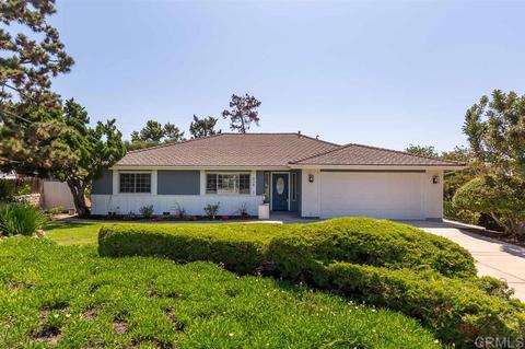 838 Cypress Dr, Vista, CA 92084 photo 1