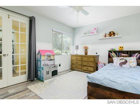 219 Eveningside Gln, Escondido, CA 92026 photo 16