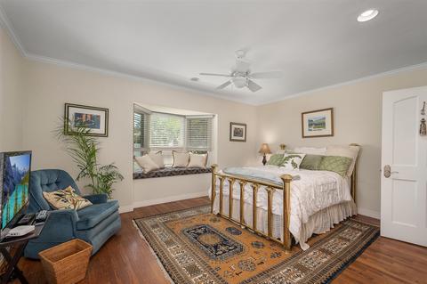 7740 Whitefield Pl, La Jolla, CA 92037 photo 14
