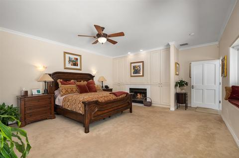 7740 Whitefield Pl, La Jolla, CA 92037 photo 10
