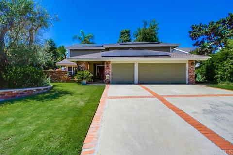 7317 Esfera St, Carlsbad, CA 92009 photo 2