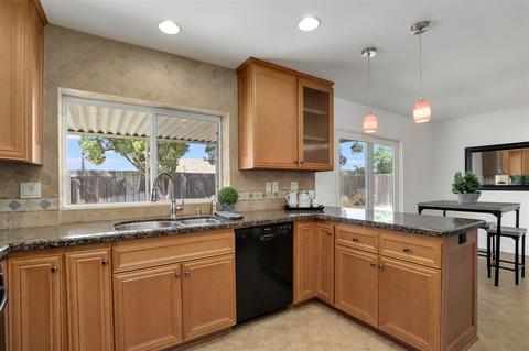 9750 Hinsdale St, Santee, CA 92071 photo 8