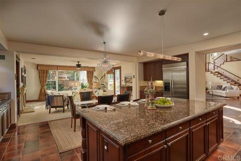 7554 Circulo Sequoia, Carlsbad, CA 92009 photo 6