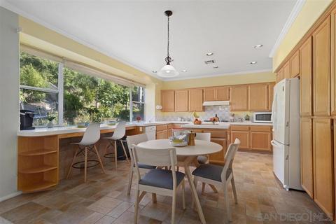 5087 Palmera, Oceanside, CA 92056 photo 8