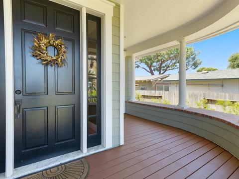 2121 Grandview St, Oceanside, CA 92054 photo 2