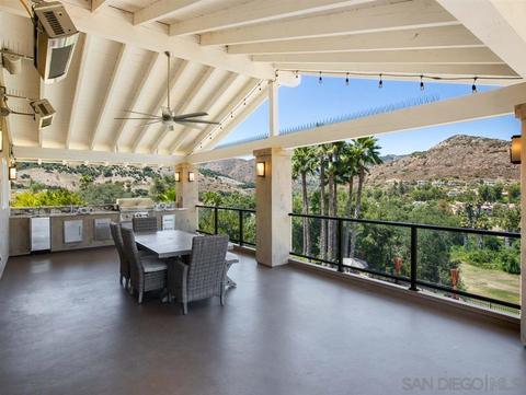 1510 Cloverdale Rd, Escondido, CA 92027 photo 9