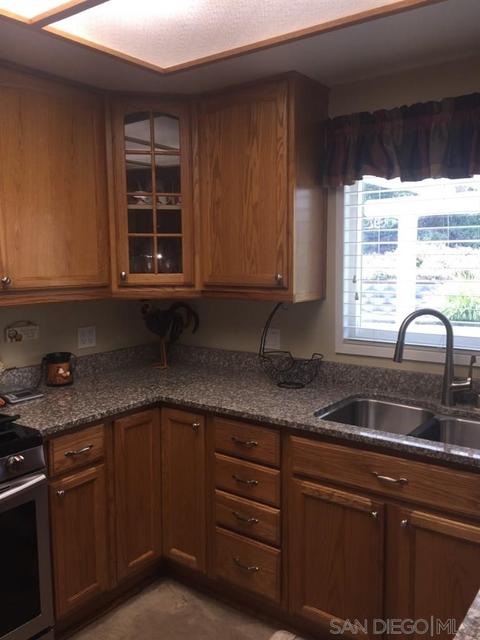13521 Laguna Vis, El Cajon, CA 92021 photo 6