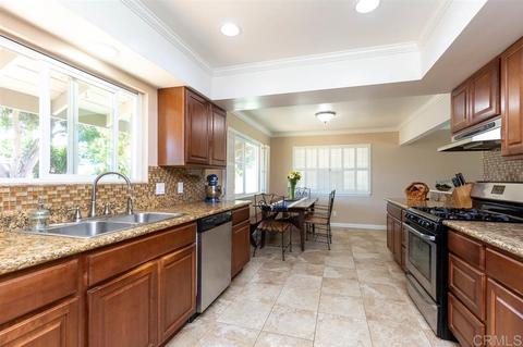 315 W Kalmia St, Fallbrook, CA 92028 photo 9