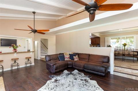 315 W Kalmia St, Fallbrook, CA 92028 photo 6