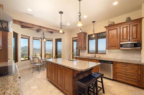 422 Yucca, Fallbrook, CA 92028 photo 8