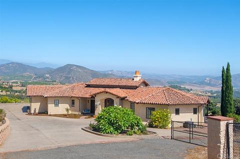 422 Yucca, Fallbrook, CA 92028 photo 1