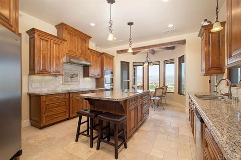422 Yucca, Fallbrook, CA 92028 photo 9