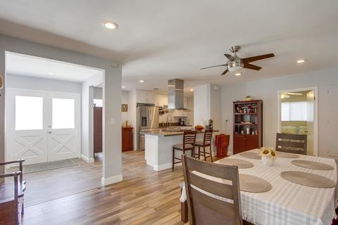 338 E J St, Chula Vista, CA 91910 photo 5