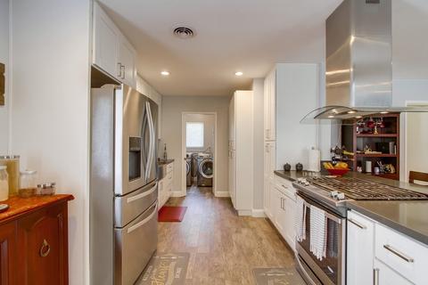 338 E J St, Chula Vista, CA 91910 photo 9
