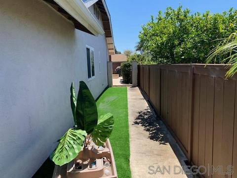 2710 Glasgow Dr, Carlsbad, CA 92010 photo 8