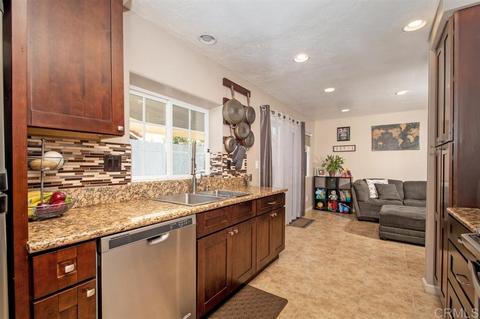261 Lark Way, Oceanside, CA 92057 photo 8