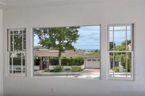 5931 Bellevue, La Jolla, CA 92037 photo 3