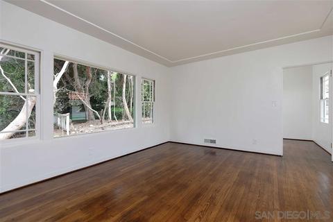 5931 Bellevue, La Jolla, CA 92037 photo 11