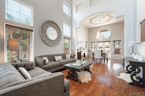 528 Bayona Loop, Chula Vista, CA 91910 photo 4