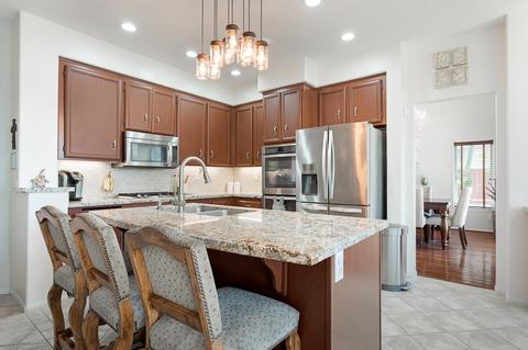 528 Bayona Loop, Chula Vista, CA 91910 photo 10