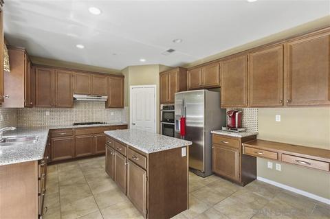 2853 Oro Blanco Cir, Escondido, CA 92027 photo 7