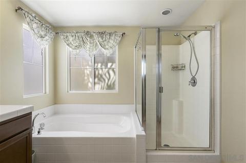 2853 Oro Blanco Cir, Escondido, CA 92027 photo 15