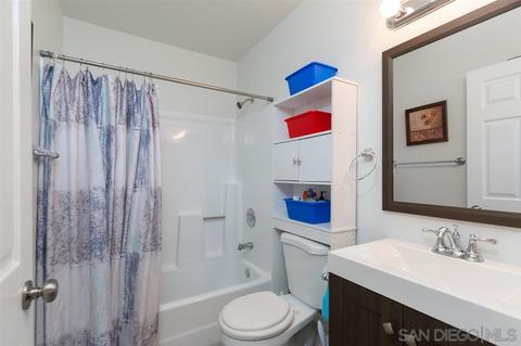 2722 Diaz Gln, Escondido, CA 92027 photo 14