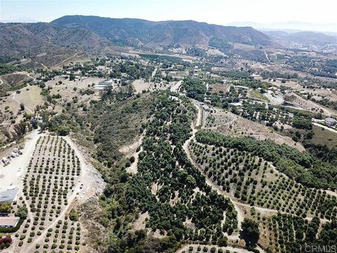 4090 Mira Monte Rd, Fallbrook, CA 92028 photo 2