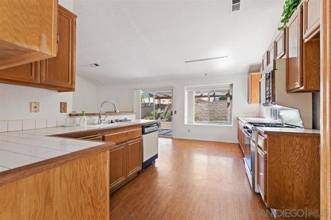1356 Beringer Ln, Vista, CA 92081 photo 11