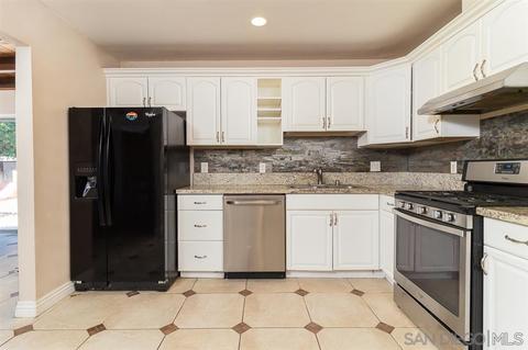 4942 Siesta Dr, Oceanside, CA 92057 photo 5