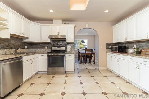 4942 Siesta Dr, Oceanside, CA 92057 photo 4