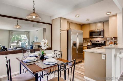 3151 Evening Way #D, La Jolla, CA 92037 photo 2